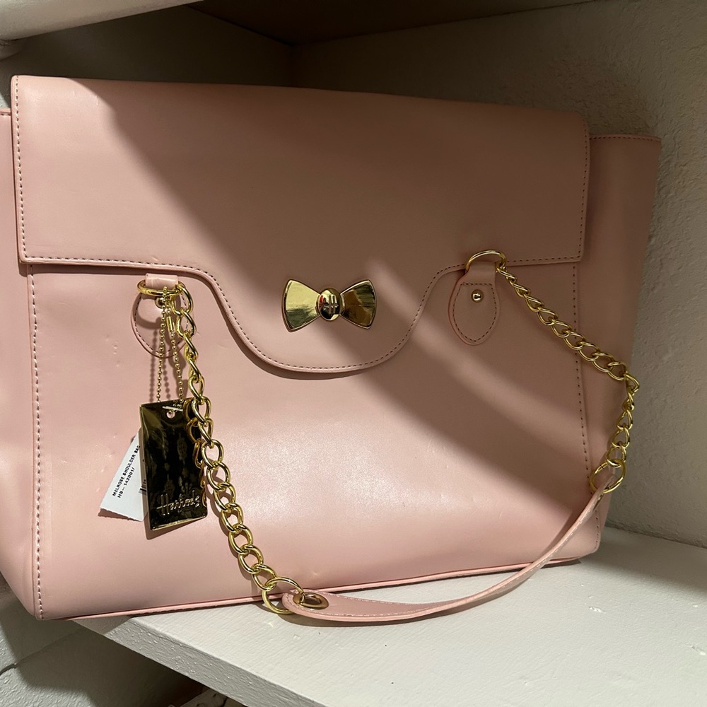 Harrod’s Elegant Pink Women's Bag with Gold Chain and original Tags!!